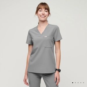 FIGS Space Grey small scrub set